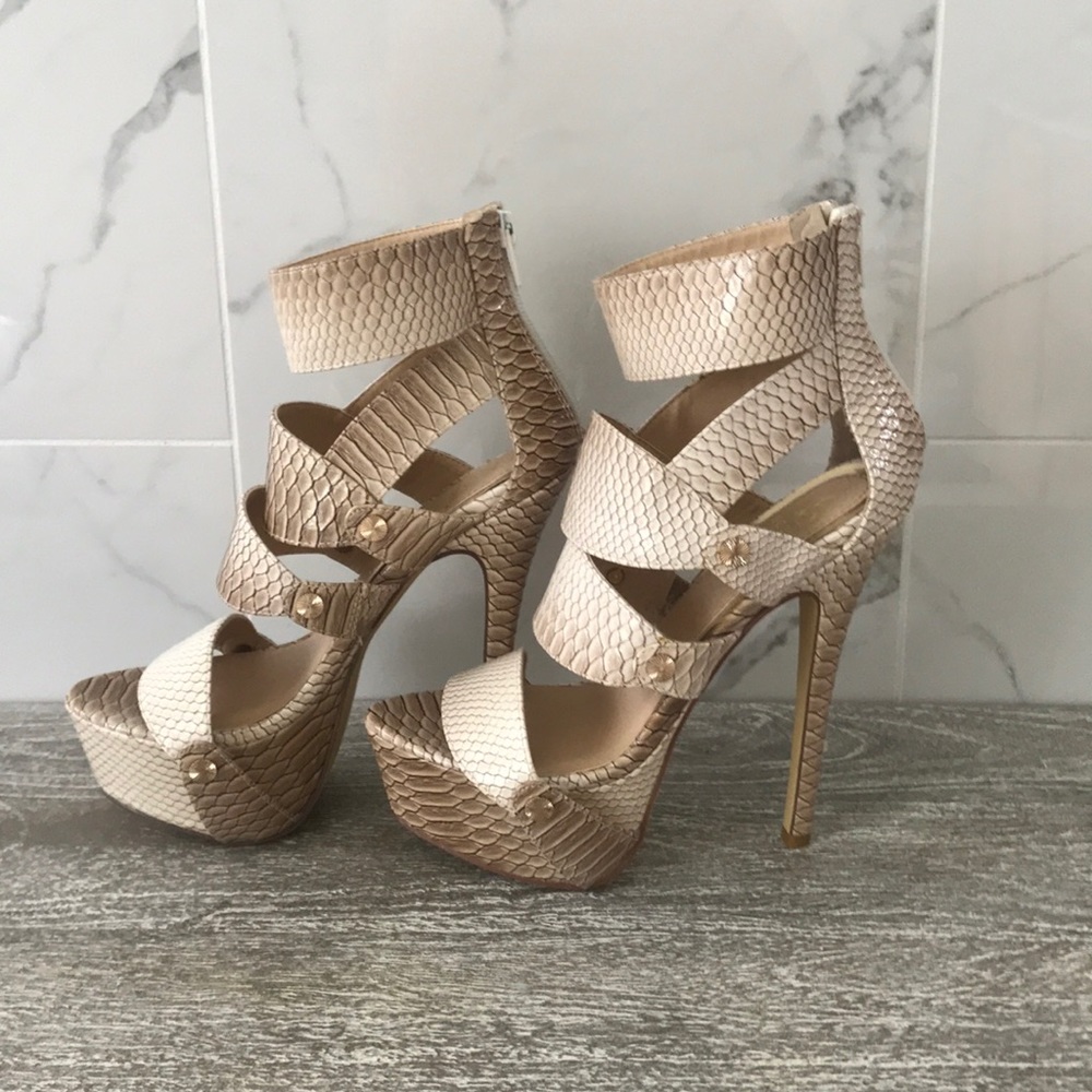 Shoes - Picture 2 of 3